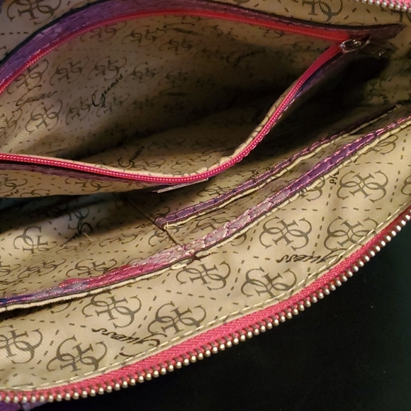 Guess multi colour clutch - Picture 5 of 6